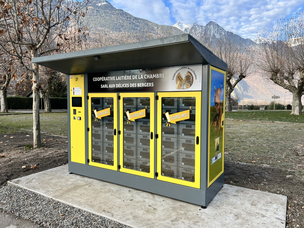 Ditributeurs automatique réfrigéré pour produits frais de couleur jaune